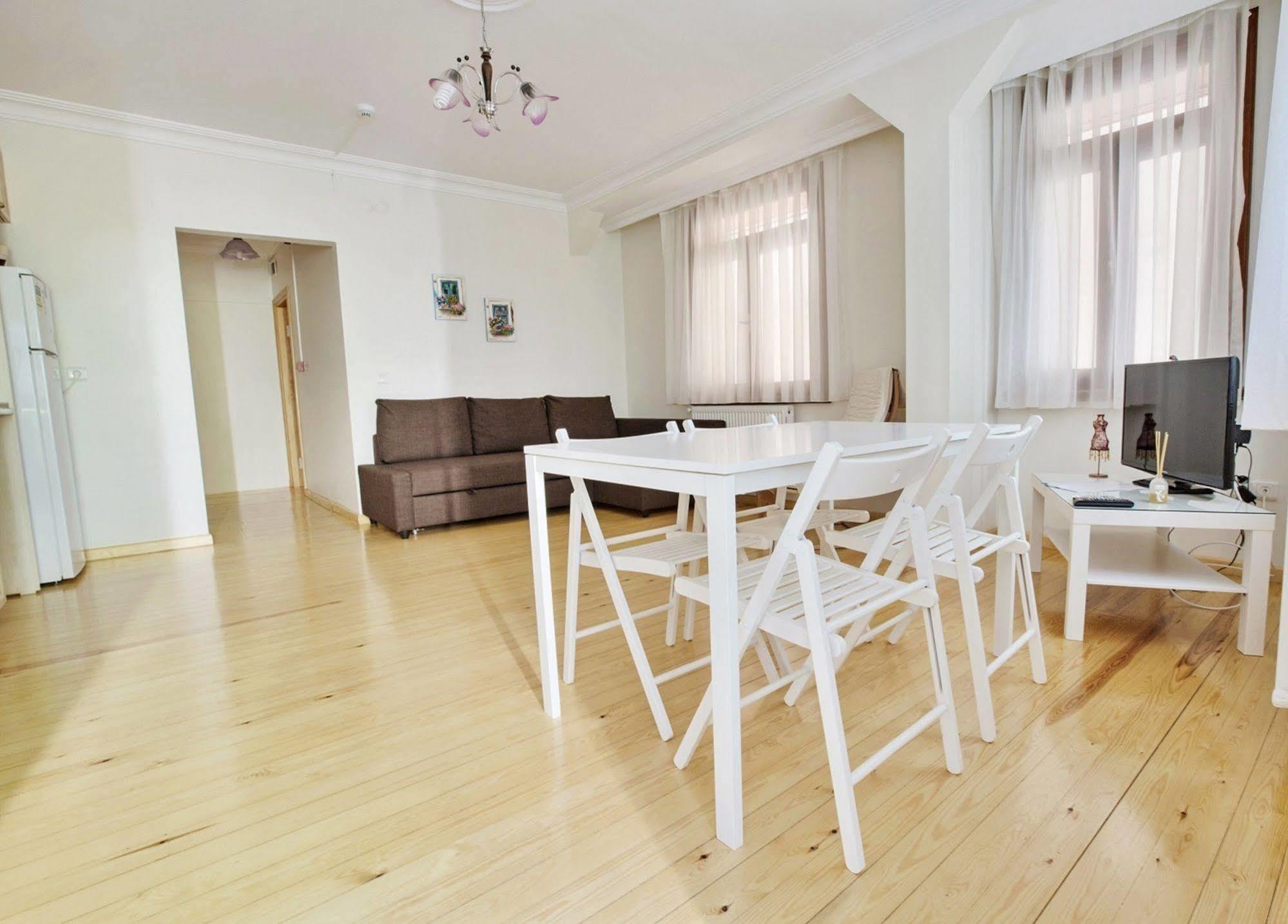 جزر الأمراء Buyukada Apart Hotel - Sehbal المظهر الخارجي الصورة