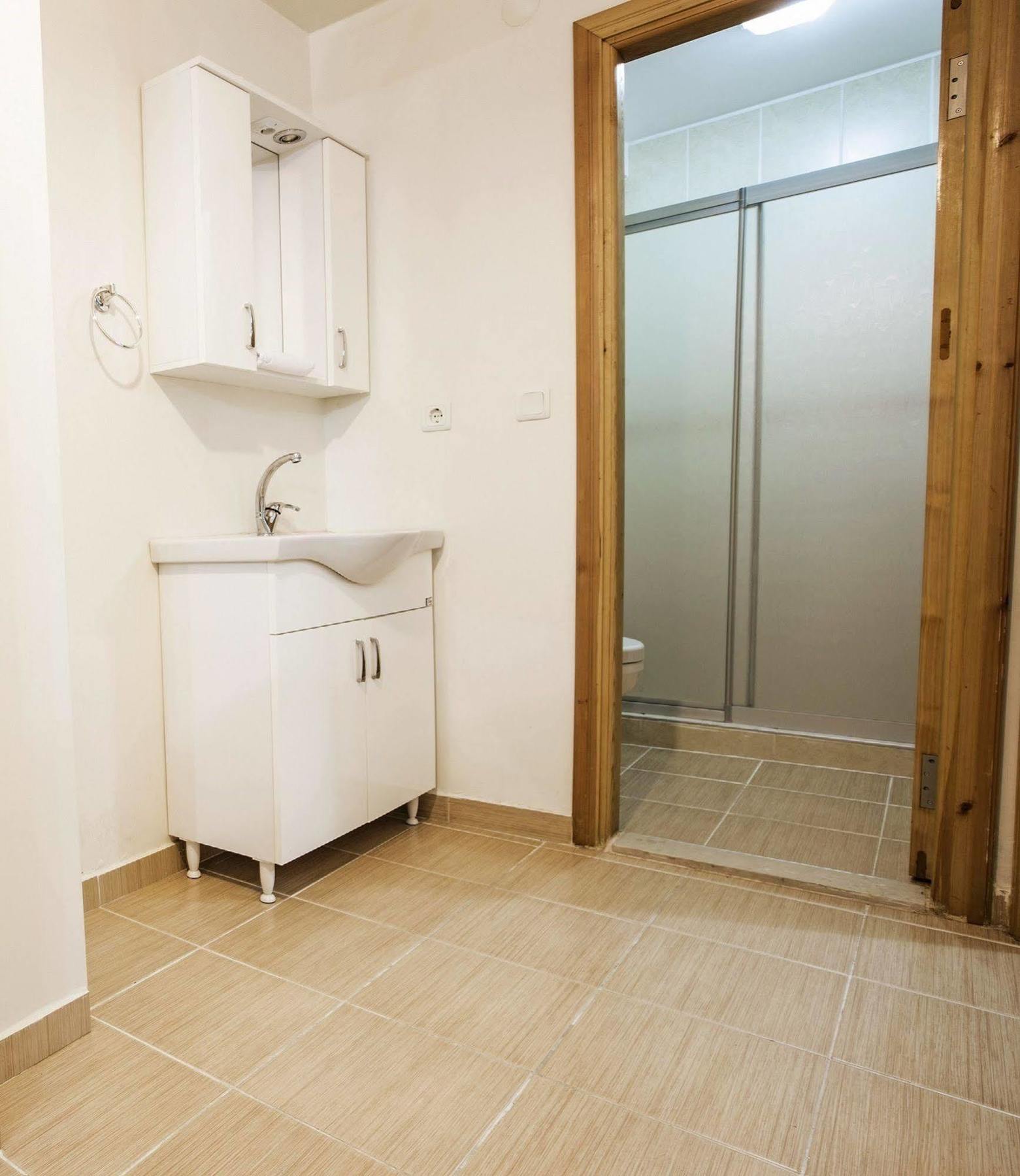 جزر الأمراء Buyukada Apart Hotel - Sehbal المظهر الخارجي الصورة