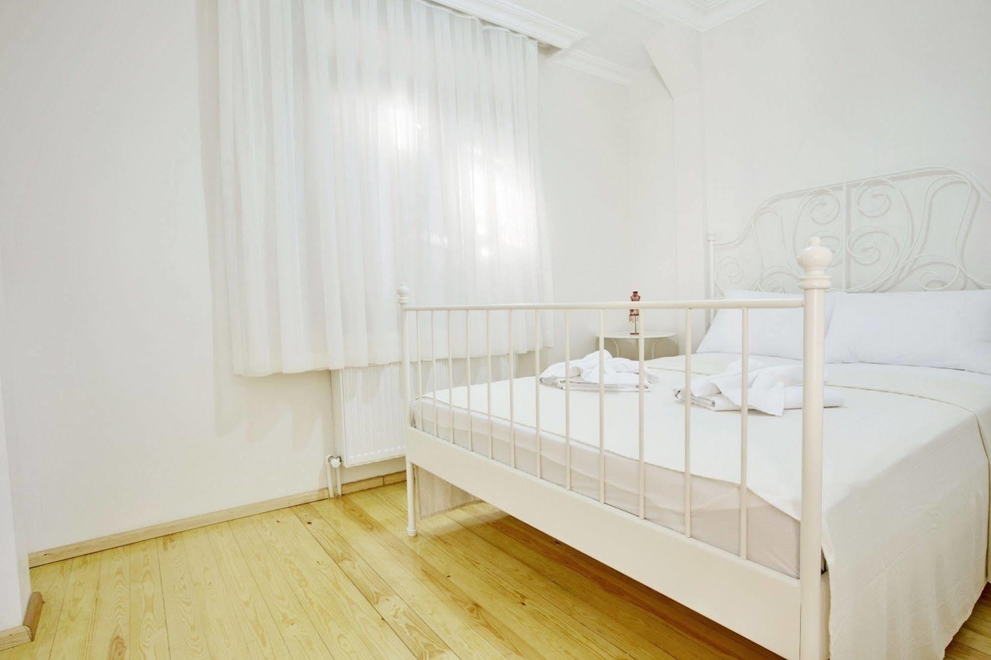 جزر الأمراء Buyukada Apart Hotel - Sehbal المظهر الخارجي الصورة